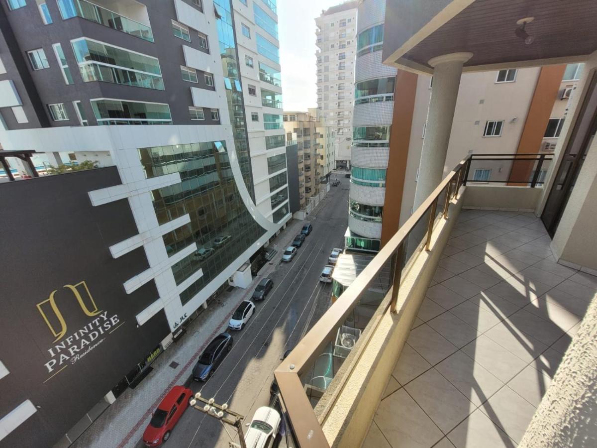 Apartamento 200 Metros Da Praia 03 Quartos Com Ar Condicionado - Meia Praia - Итапема Екстериор снимка