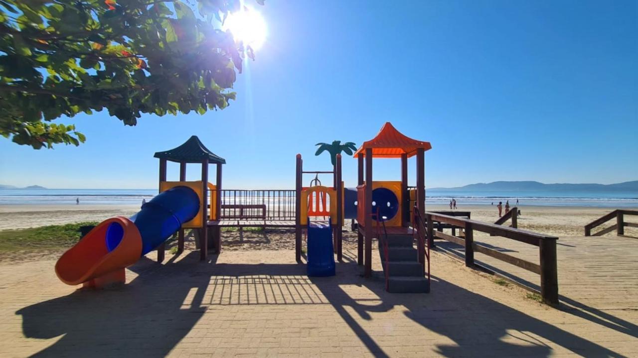 Apartamento 200 Metros Da Praia 03 Quartos Com Ar Condicionado - Meia Praia - Итапема Екстериор снимка